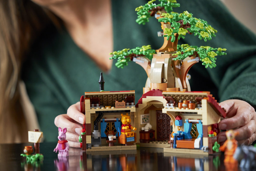 LEGO Ideas 21326 Winnie the Pooh 11