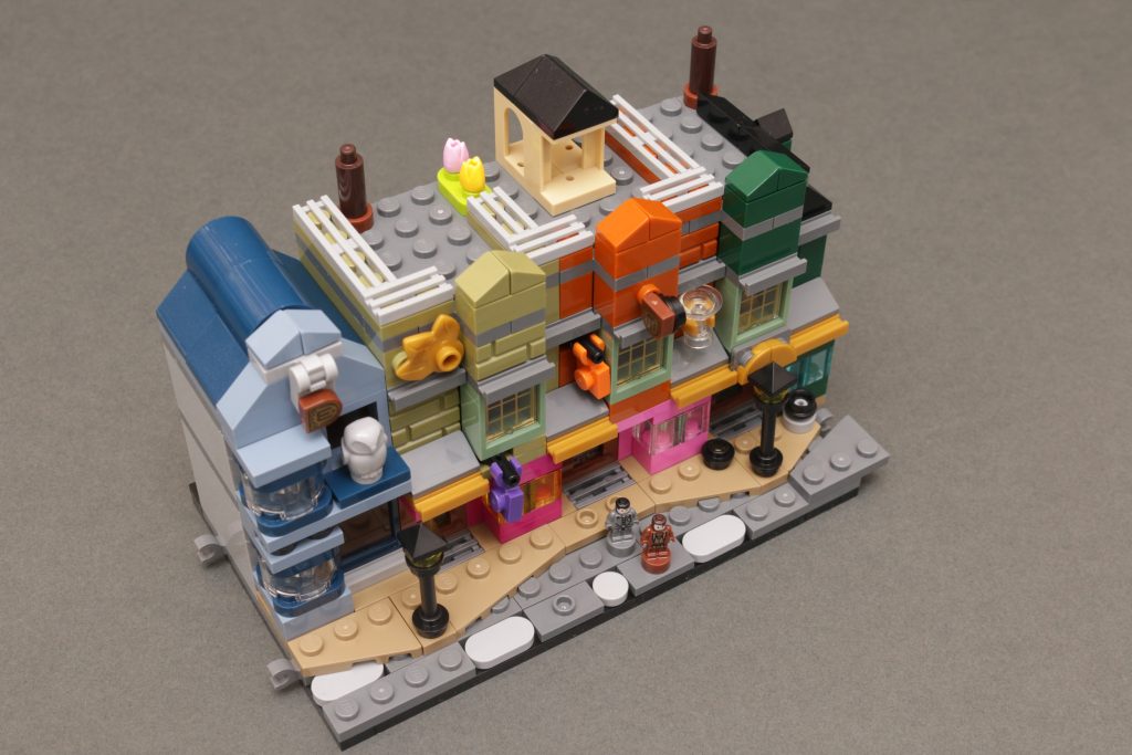 LEGO Harry Potter 76444 Diagon Alley Wizarding Shops review 46 1024x683