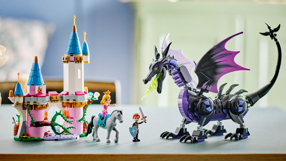 LEGO Disney 43240 Maleficent set was almost a display model