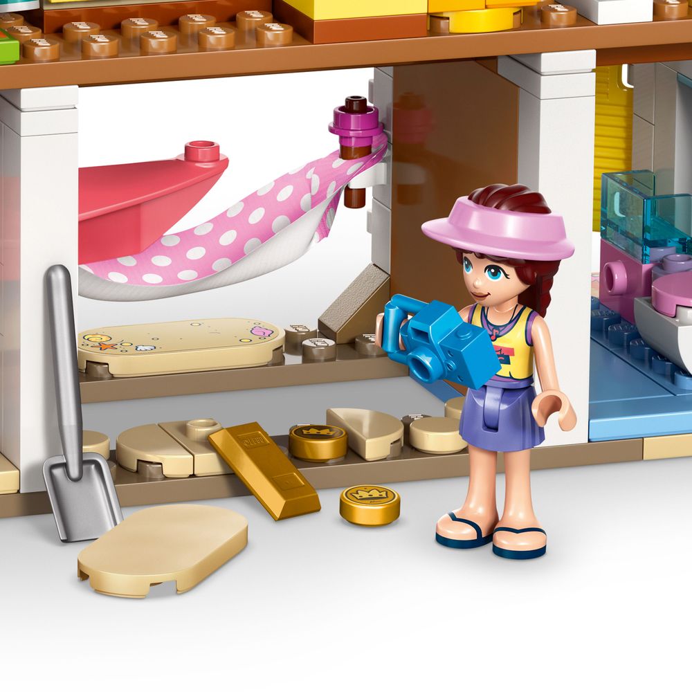 LEGO Friends 42699 Beach House with Seals 10