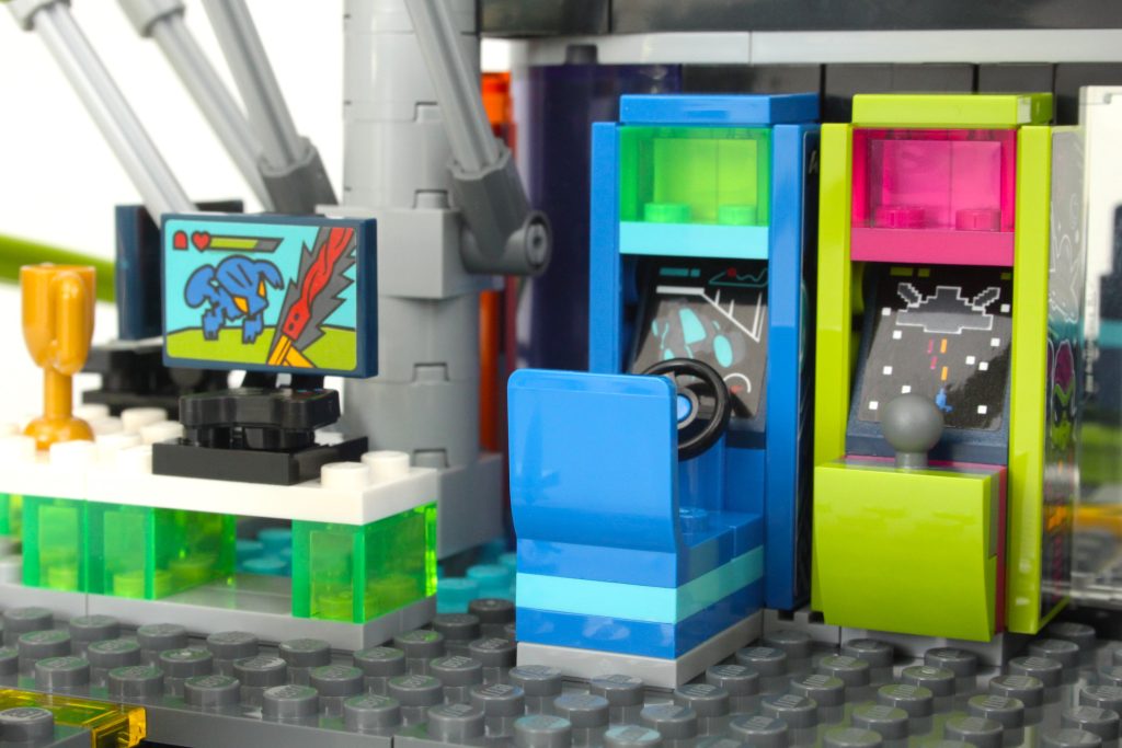 lego city 60421 Robot World Roller Coaster Park review 7 1024x683