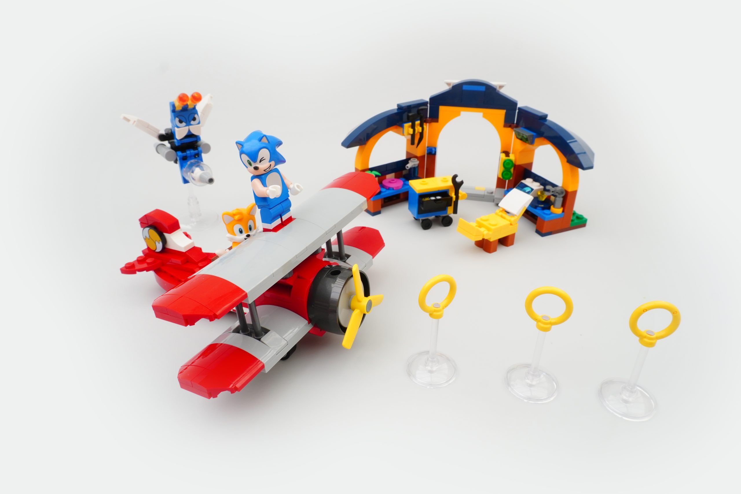 LEGO Sonic the Hedgehog 76991 Tails Workshop and Tornado Plane review 27 scaled