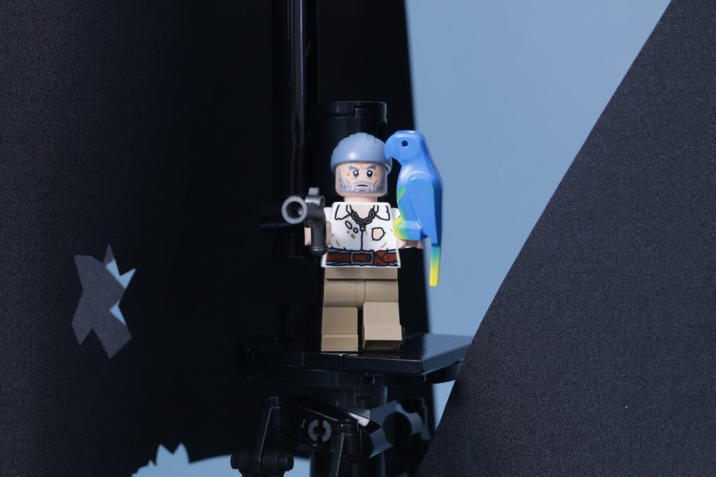 LEGO Icons 10365 Captain Jack Sparrows Pirate Ship review 33 1024x683