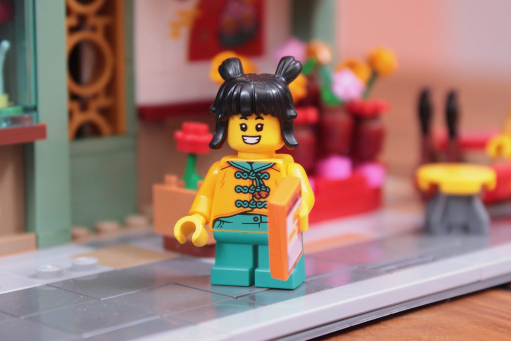 LEGO Chinese Traditional Festivals 80113 Family Reunion Celebration modular conversion 7 1024x683
