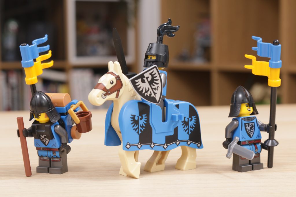 LEGO ICONS 10305 Lion Knights Castle review 91 1024x683