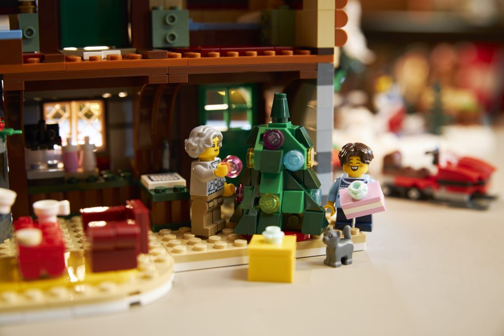LEGO Icons Winter Village 10325 Alpine Lodge 24 1024x683