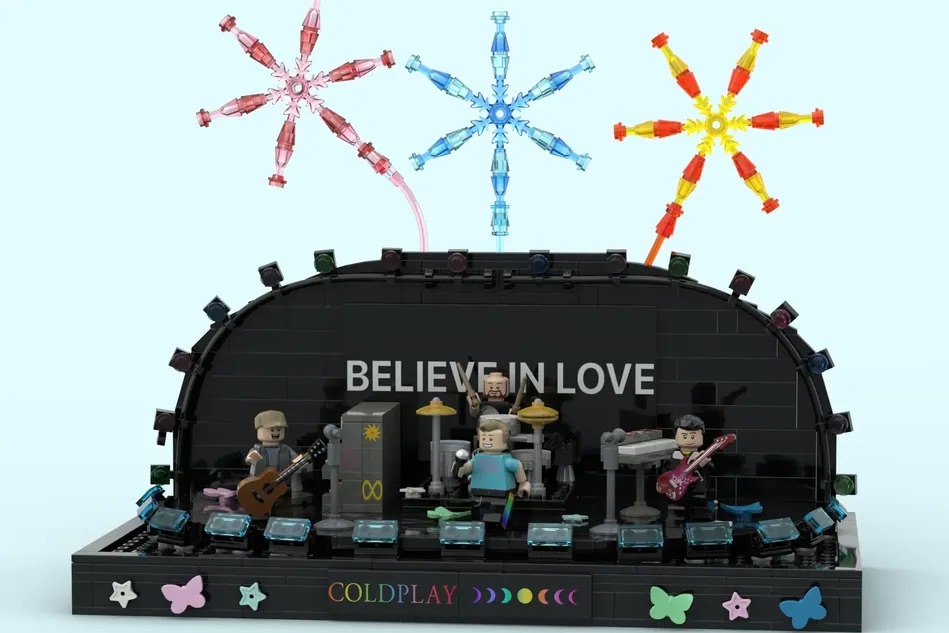 LEGO Ideas Coldplay Music of the Spheres World Tour Diorama 2