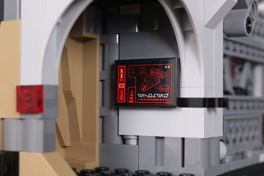 LEGO Star Wars 75386 Paz Vizsla and Moff Gideon Battle review 11 1024x683