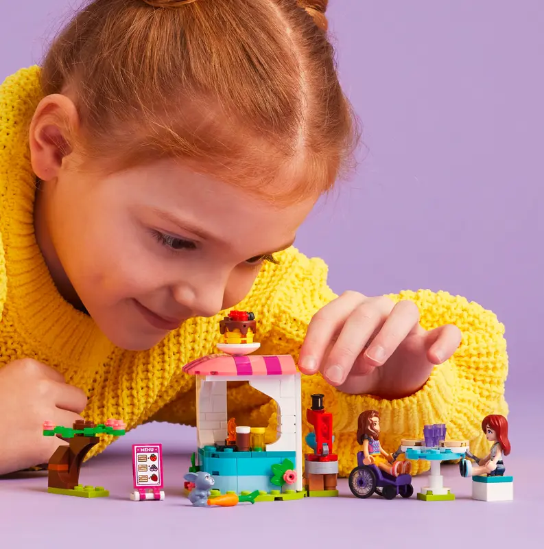 LEGO Friends 41753 Pancake Shop Lifestyle
