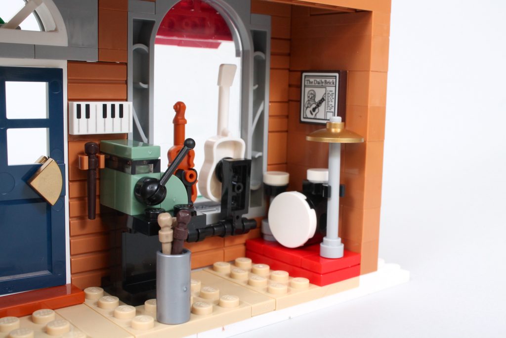 LEGO Winter Village 10308 Holiday Main Street review 8 1024x683