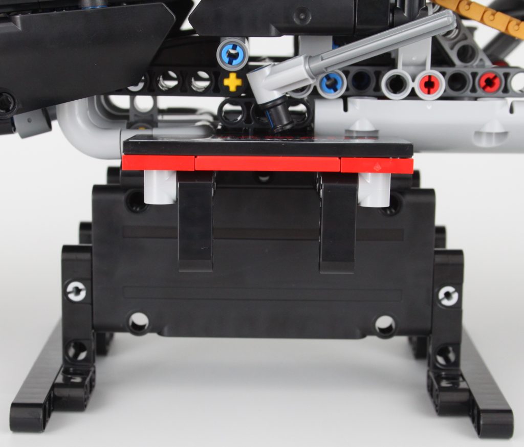 LEGO Technic 42159 Yamaha MT 10 SP review 43 1024x874