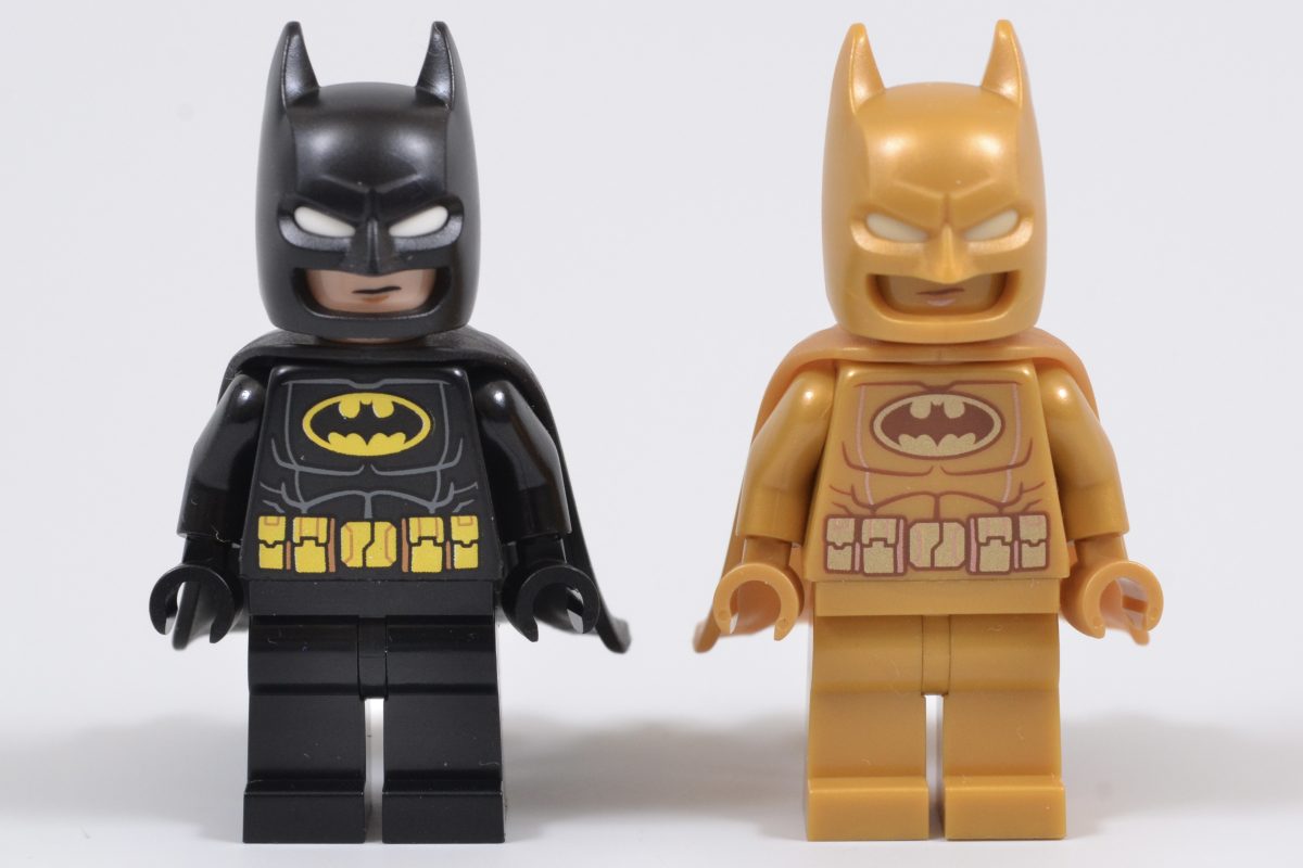 LEGO Batman 76330 Batman Logo 22 1200x800