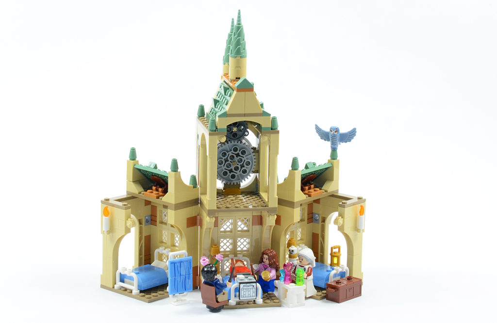 LEGO 76398 Hogwarts Hospital Wing review 13 1024x666
