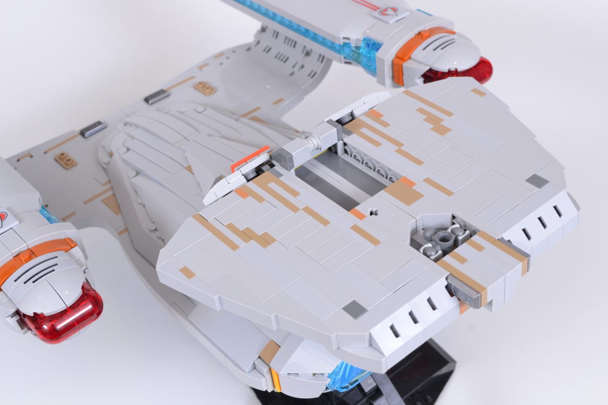 LEGO Icons 10356 USS Enterprise NCC 1701 D 32 1200x800