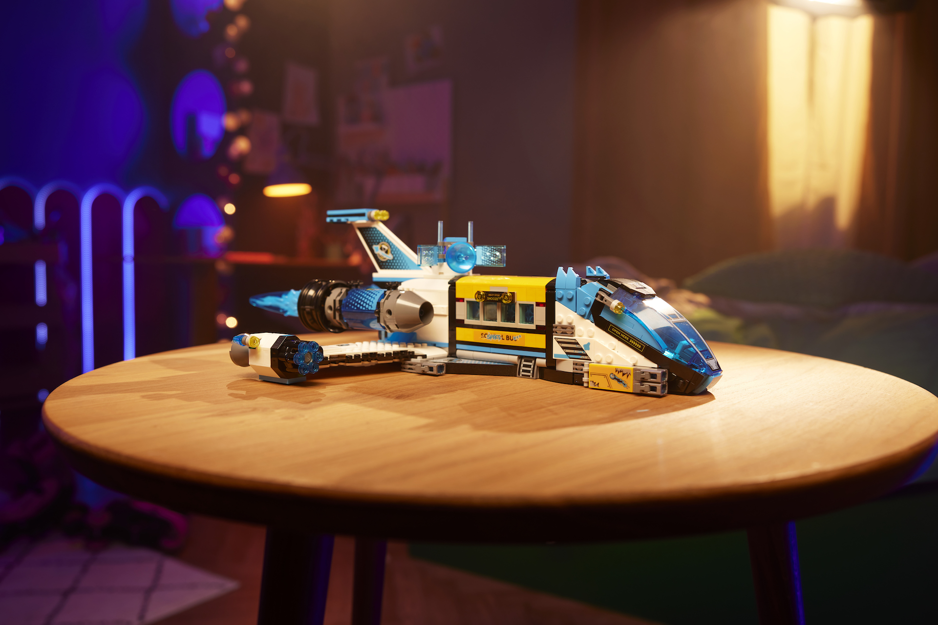LEGO DREAMZzz 71460 Mr. Ozs Spacebus 9