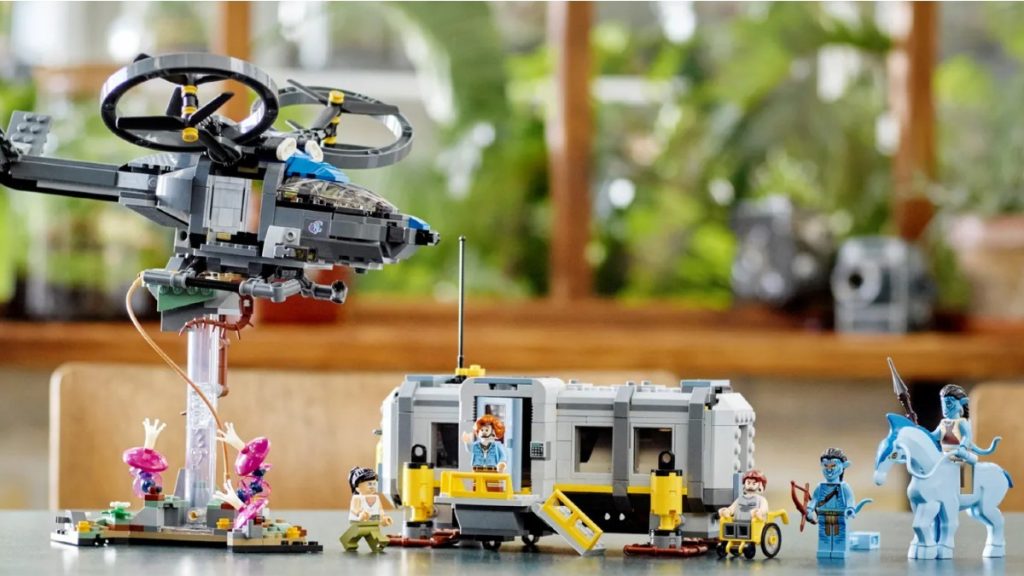 LEGO Avatar 75573 Floating Mountains Site 26 RDA Samson lifestyle featured 1024x576