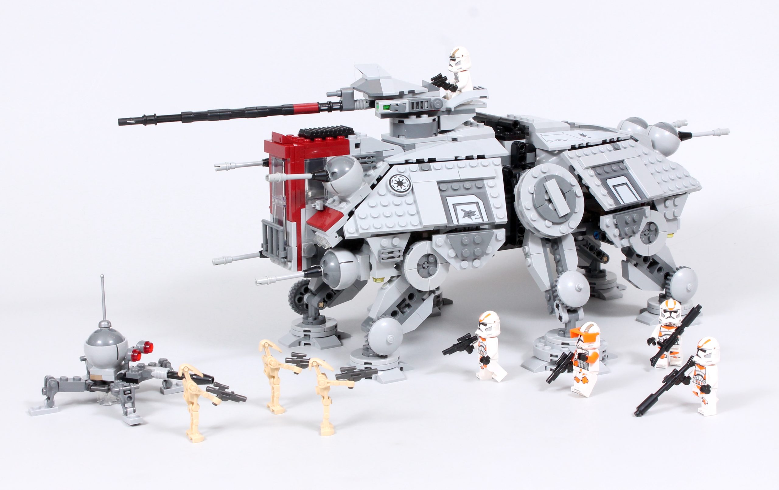LEGO Star Wars 75337 AT TE Walker re review 2 scaled