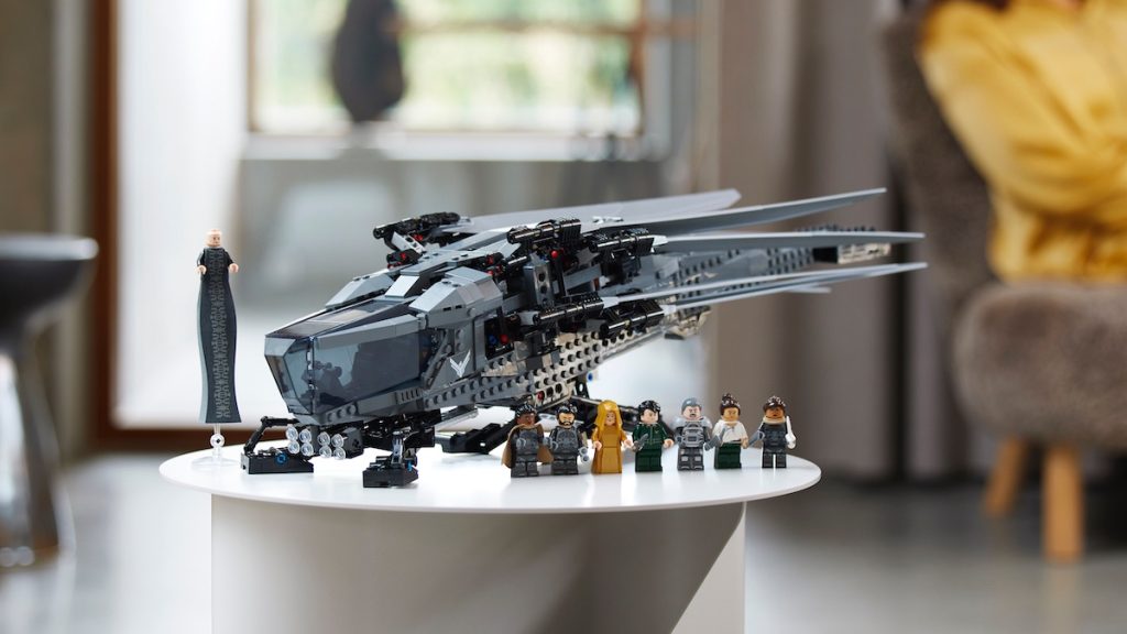 LEGO Icons 10327 Dune Atreides Royal Ornithopter featured 1 1024x576