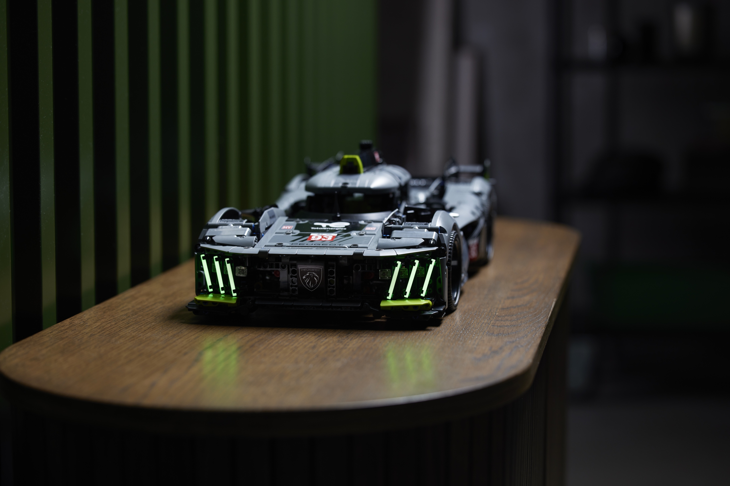 LEGO Technic Peugeot 9X8 Hypercar 4 scaled