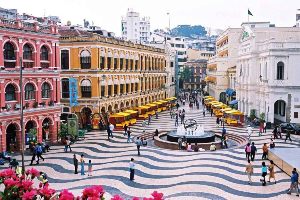 LEGO Macau mosaic comparison 1