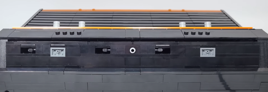 lego 10306 atari 2600 back 1024x351