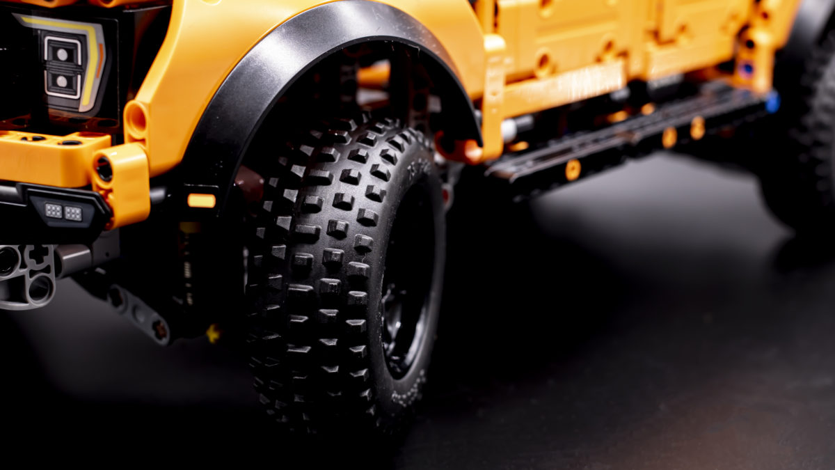 LEGO Technic 42126 Ford F 150 Raptor 20