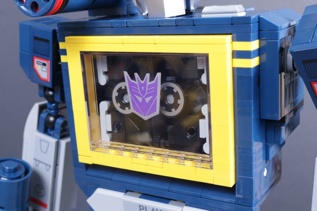 LEGO Icons Transformers 10358 Soundwave review 16 1024x683