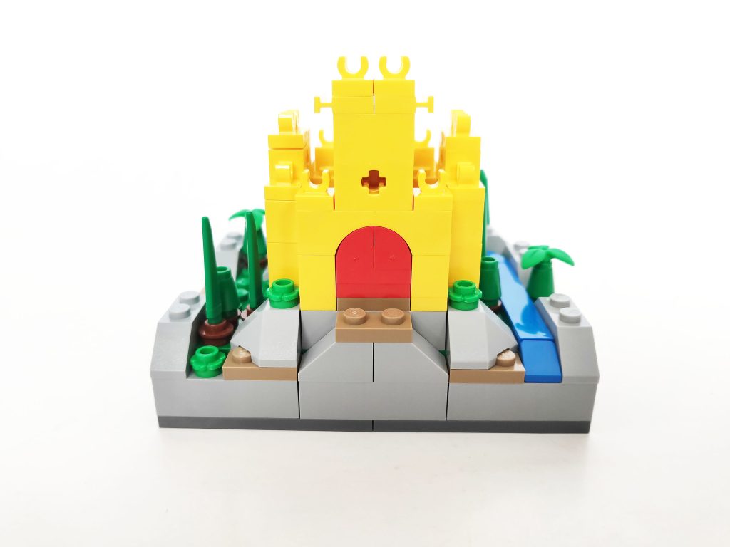 LEGO 6426244 90th Anniversary Mini Castle The Brick Fan 5 1024x768