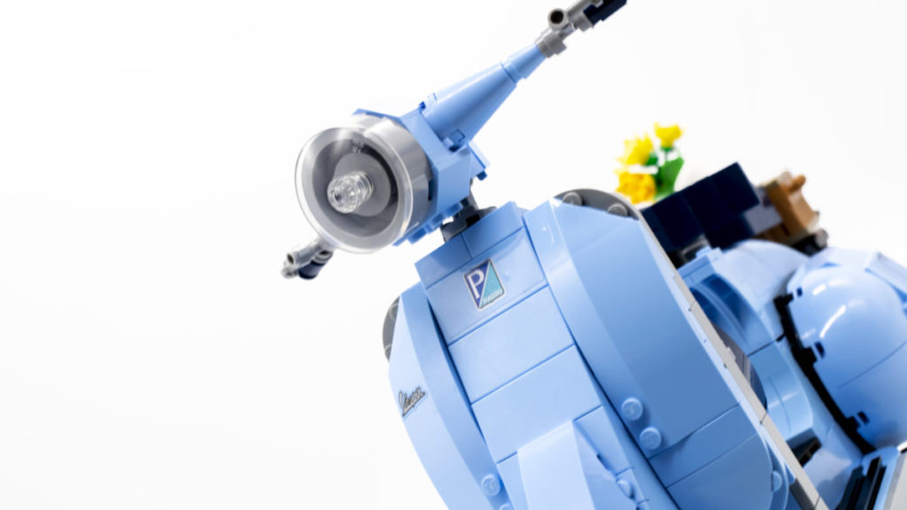 LEGO Creator 10298 Vespa 125 44 1024x576