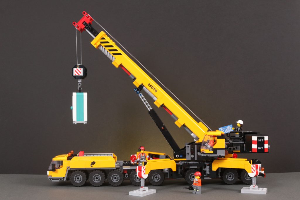 LEGO City 60409 Yellow Mobile Construction Crane review 9 1024x683
