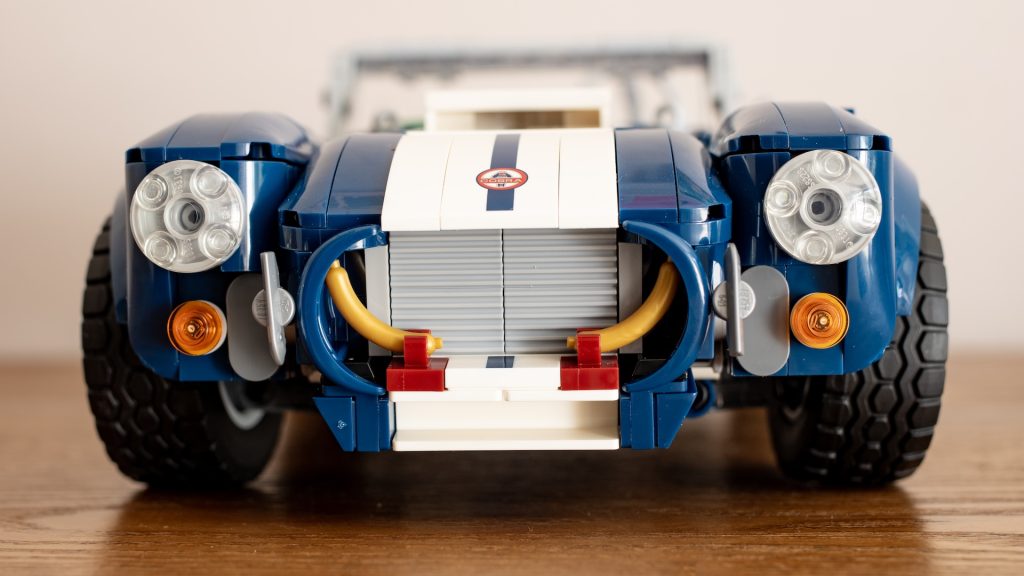 LEGO ICONS Shelby Cobra 427 SC 10357 e 1024x576