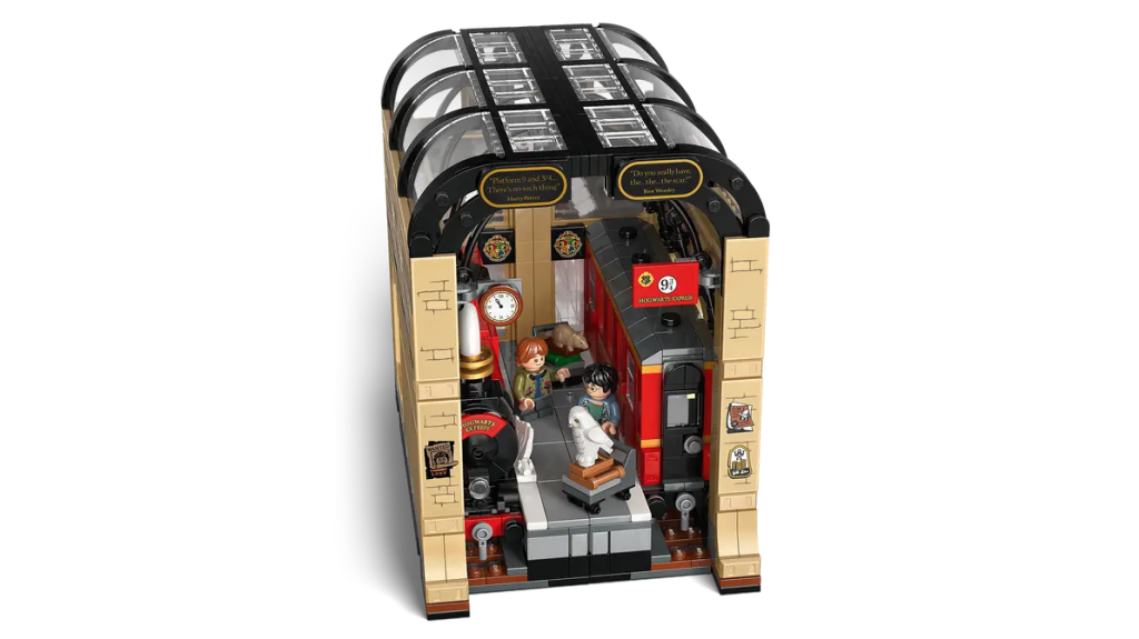 LEGO Harry Potter 76450 Book Nook Hogwarts Express 2 1024x575