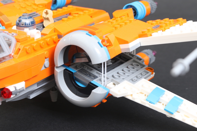 LEGO Star Wars 75273 Poe Dameron’s X wing Fighter review 37