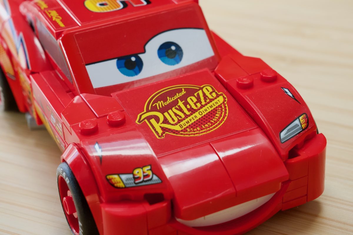 LEGO Speed Champions 77255 Lightning McQueen review 11 1200x800