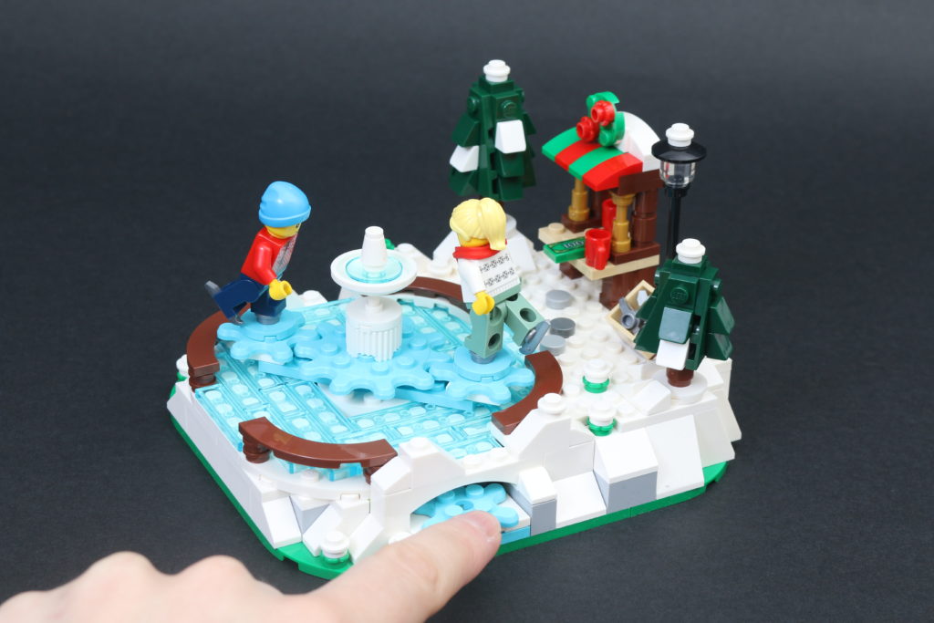 LEGO 40416 Ice Skating Rink gift with purchase review 6