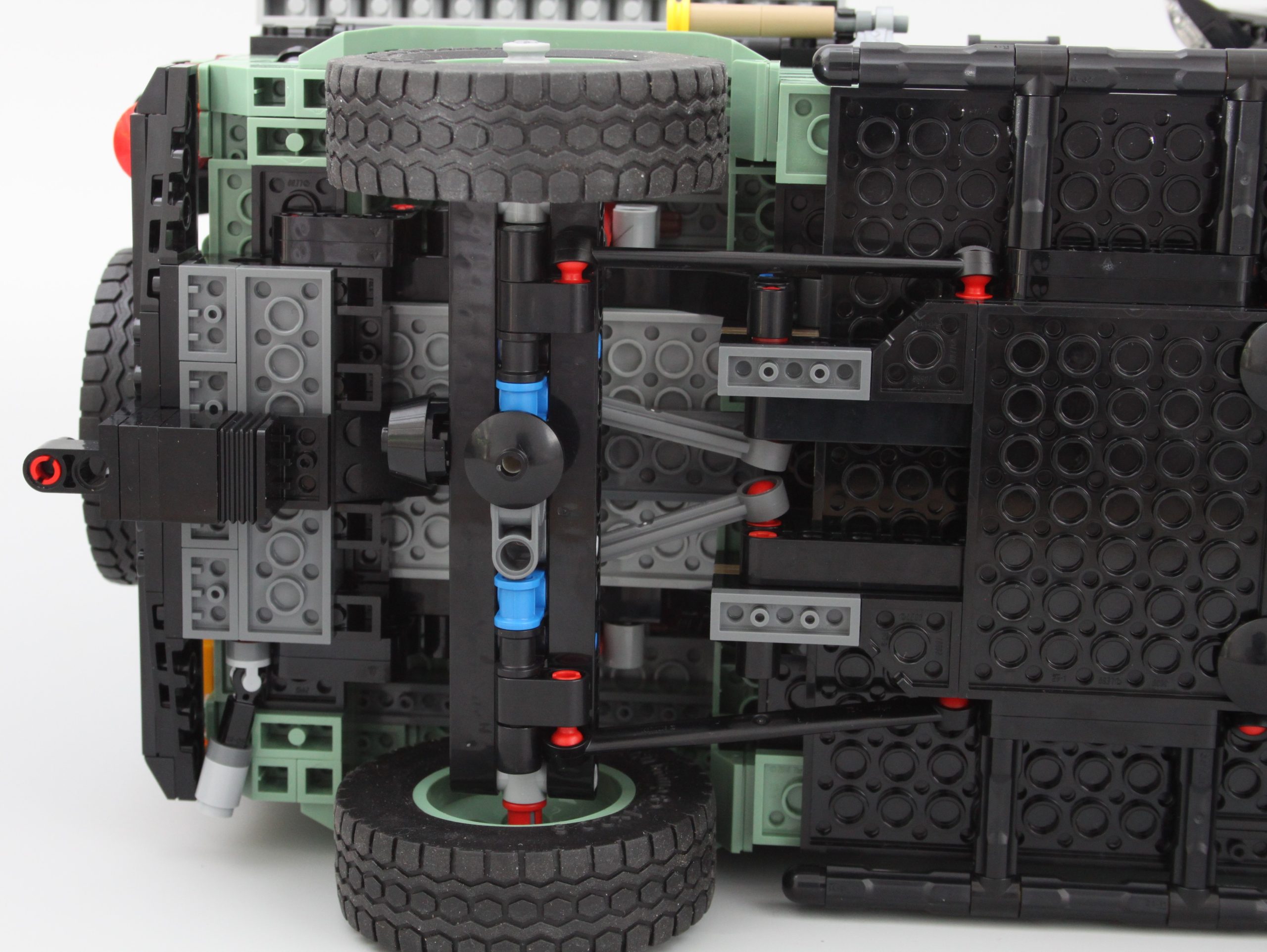 LEGO ICONS 10317 Land Rover Classic Defender 90 review 17 scaled