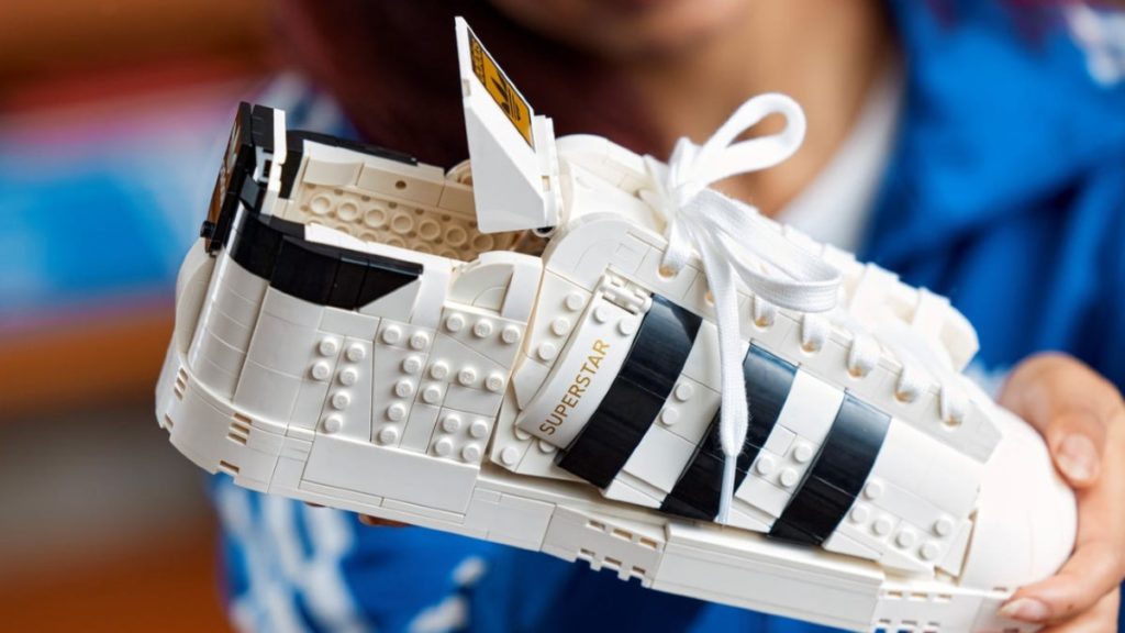 LEGO 10282 Adidas Originals Superstar Lifestyle 1 resized featured 1024x576