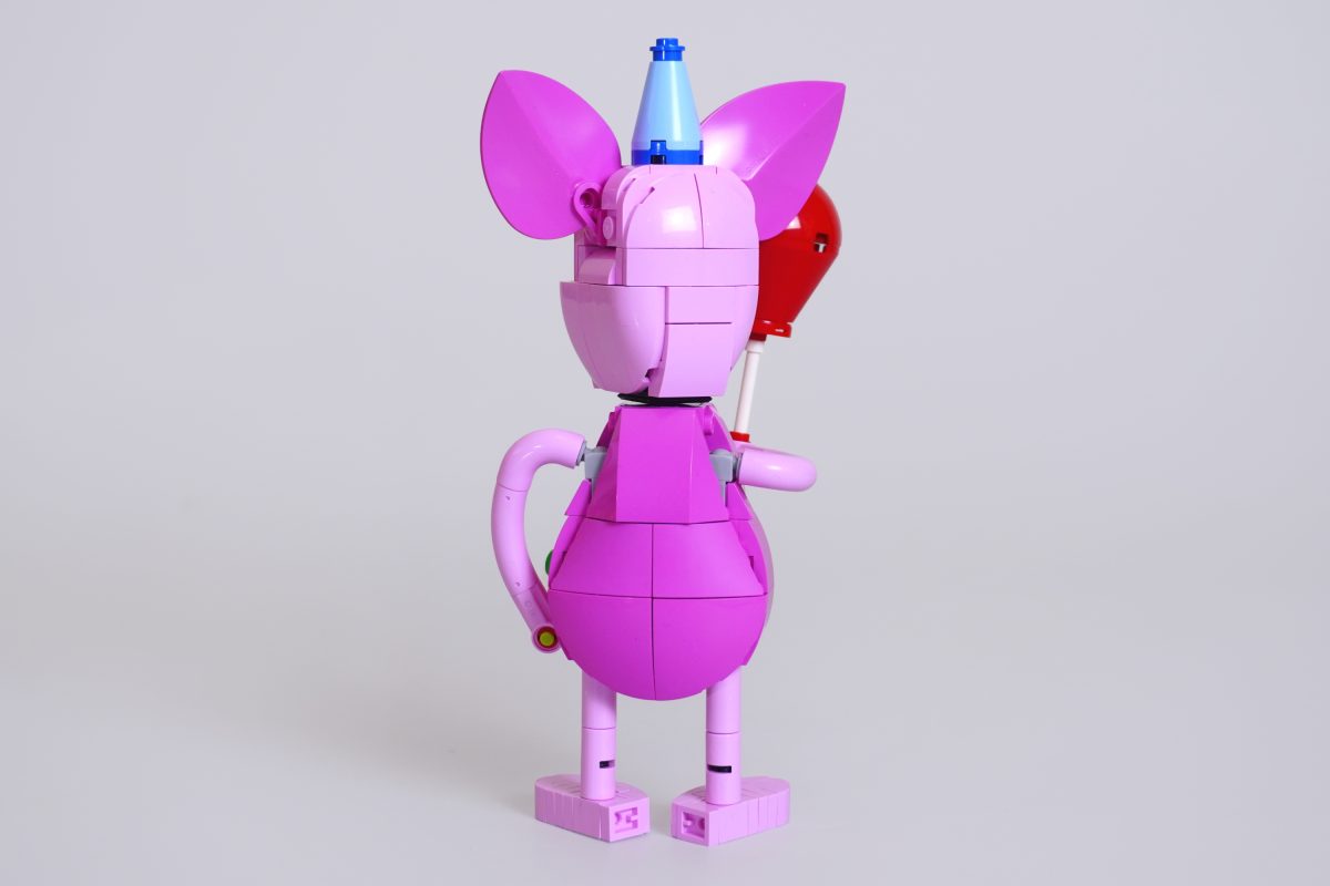 LEGO Disney 43305 Piglets Birthday Fun review 04 1200x800