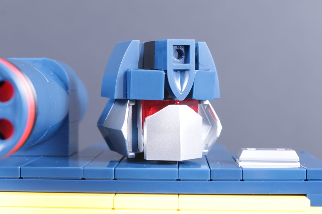 LEGO Icons Transformers 10358 Soundwave review 25 1024x683