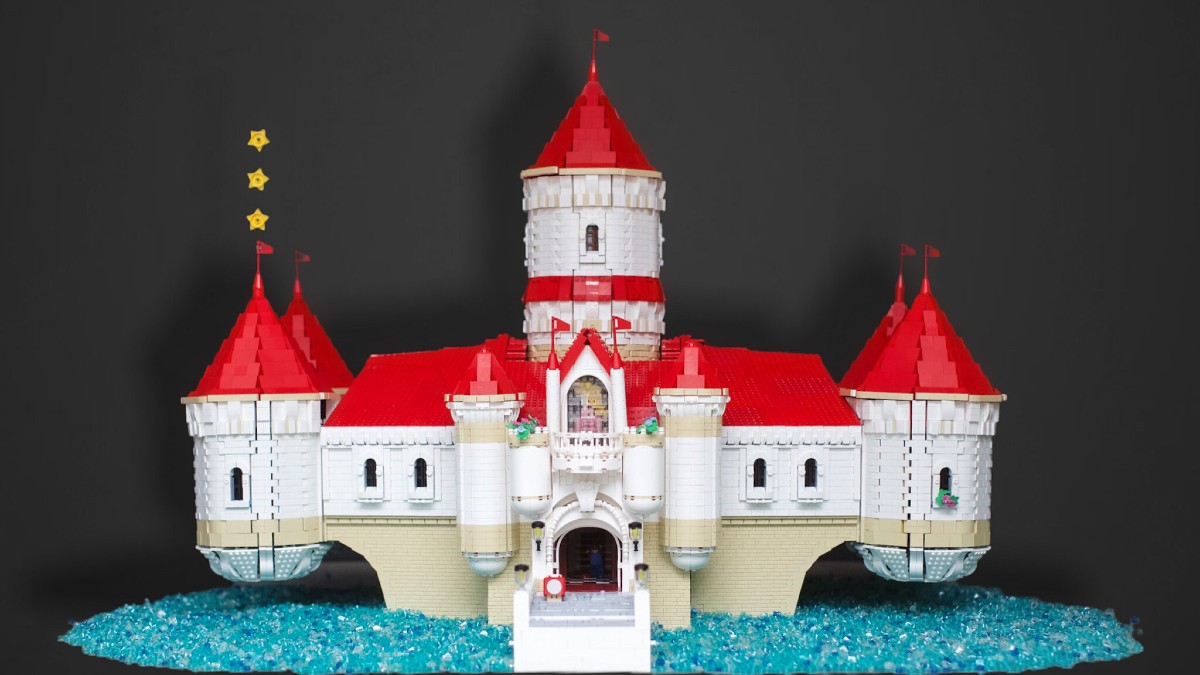 Someone's already made a LEGO Super Mario Peach's Castle