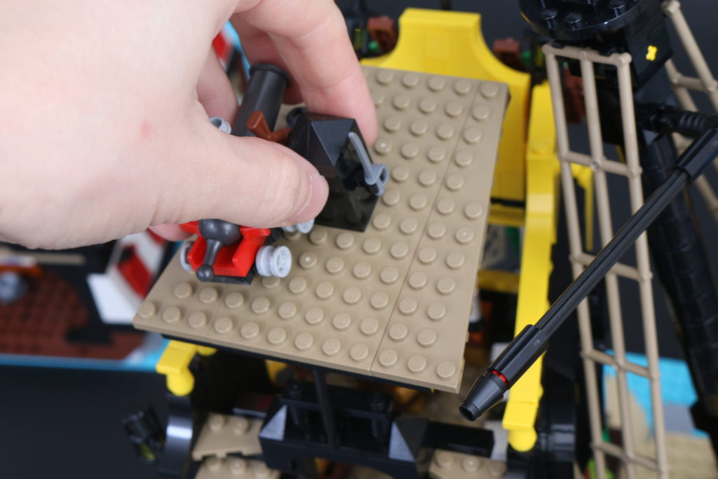 LEGO Ideas 21322 Pirates of Barracuda Bay review 44