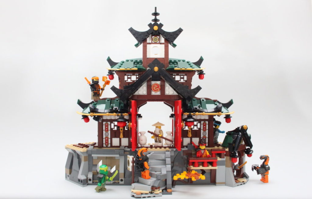 LEGO NINJAGO 71767 Ninja Dojo Temple review 2 e1639693052388 1024x653