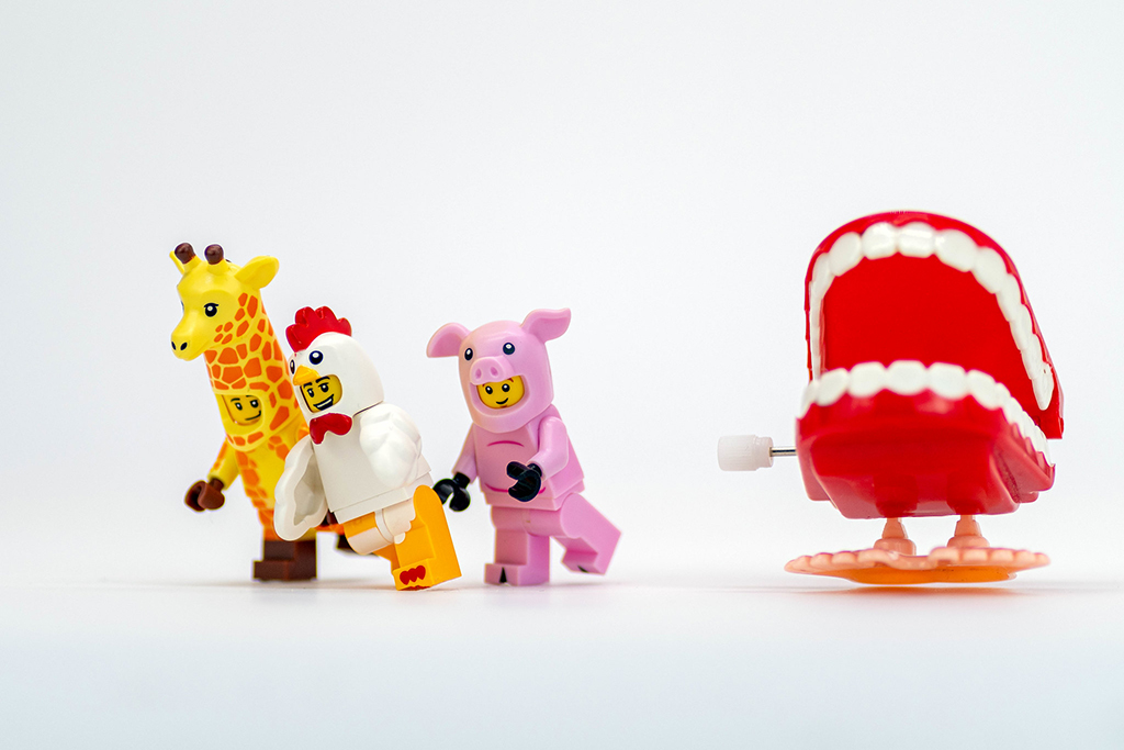 Brick Pic of the Day: Run!