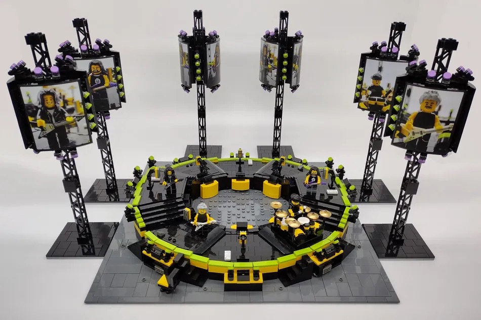 LEGO Ideas Metallica M72 World Tour 2