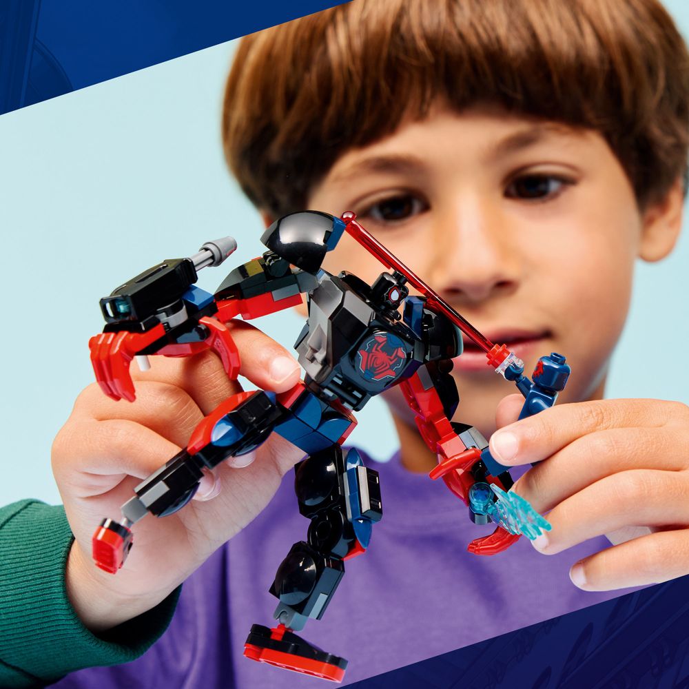 76337 Miles Morales Mech vs. Spider Man 2099 11