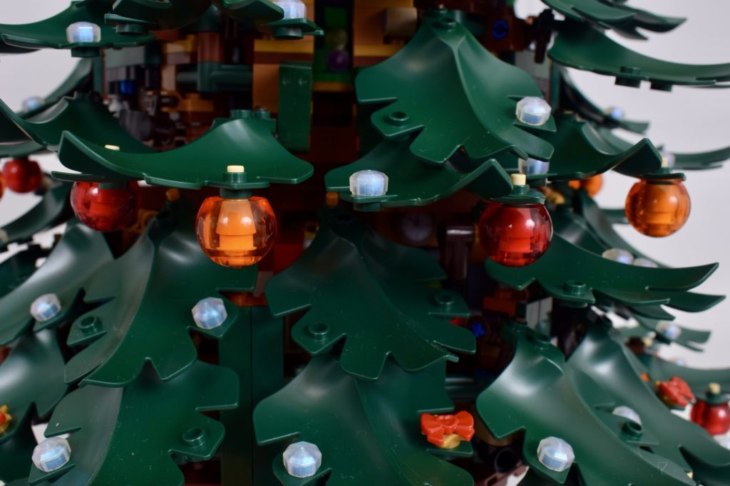 LEG 41843 Family Christmas Tree review 15 1024x683