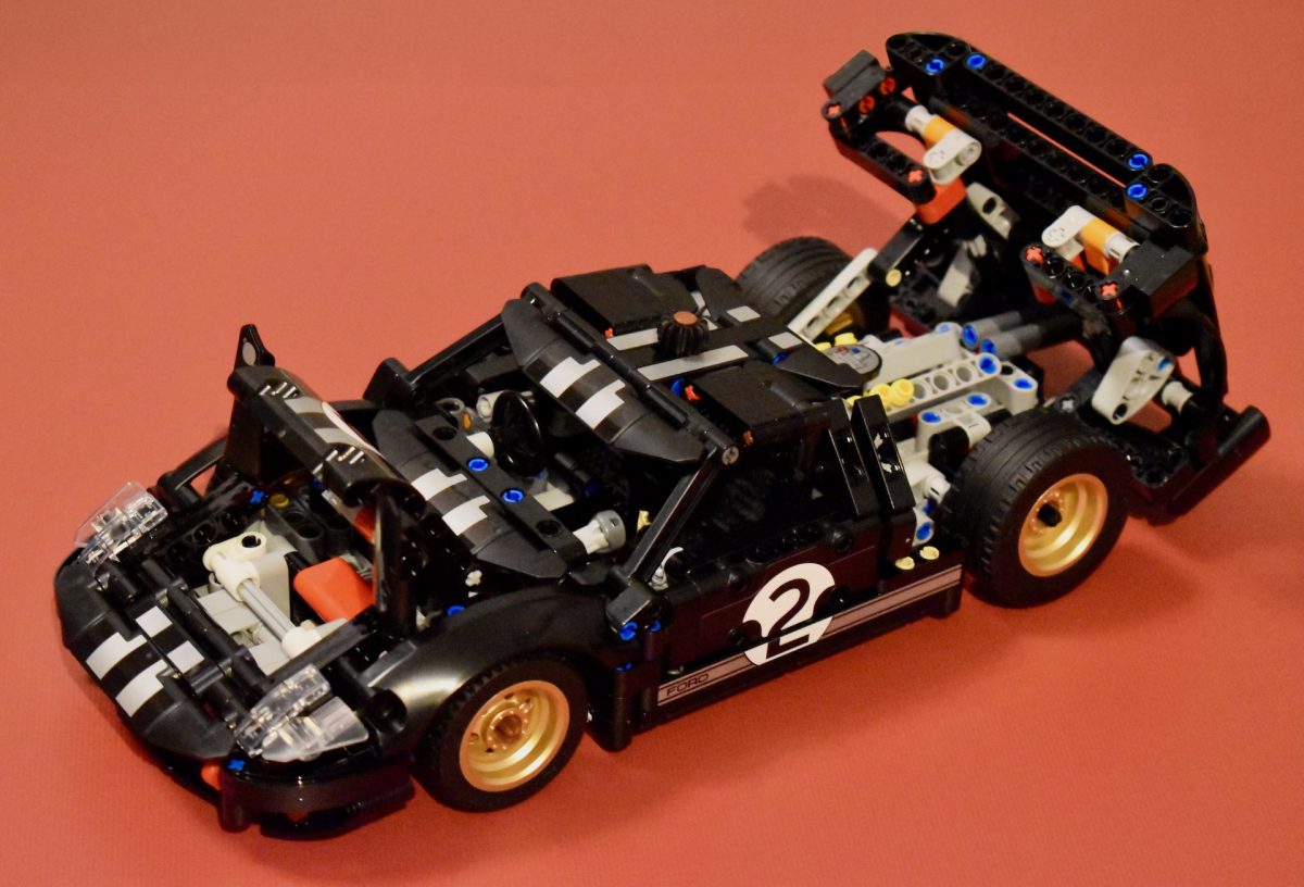 LEGO Technic 42223 1966 Ford GT40 MKII review 6 1200x816