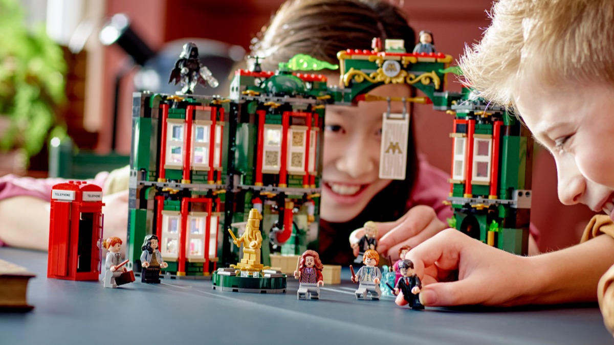 10 things we want to see in LEGO Harry Potter’s 4,000-piece Ministry of Magic