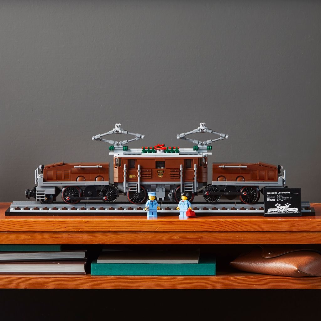 LEGO 10277 Crocodile Locomotive 43 1024x1024