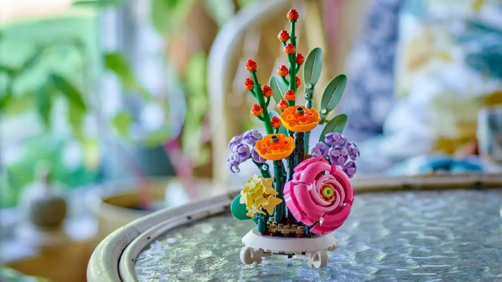 LEGO Botanicals 40762 Mixed Flowerpot GWP featured 1024x576
